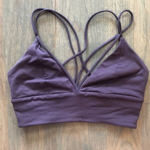 Lulu Lemon LIKE NEW & BARELY WORN Low Impact bra size 6 (no pads)